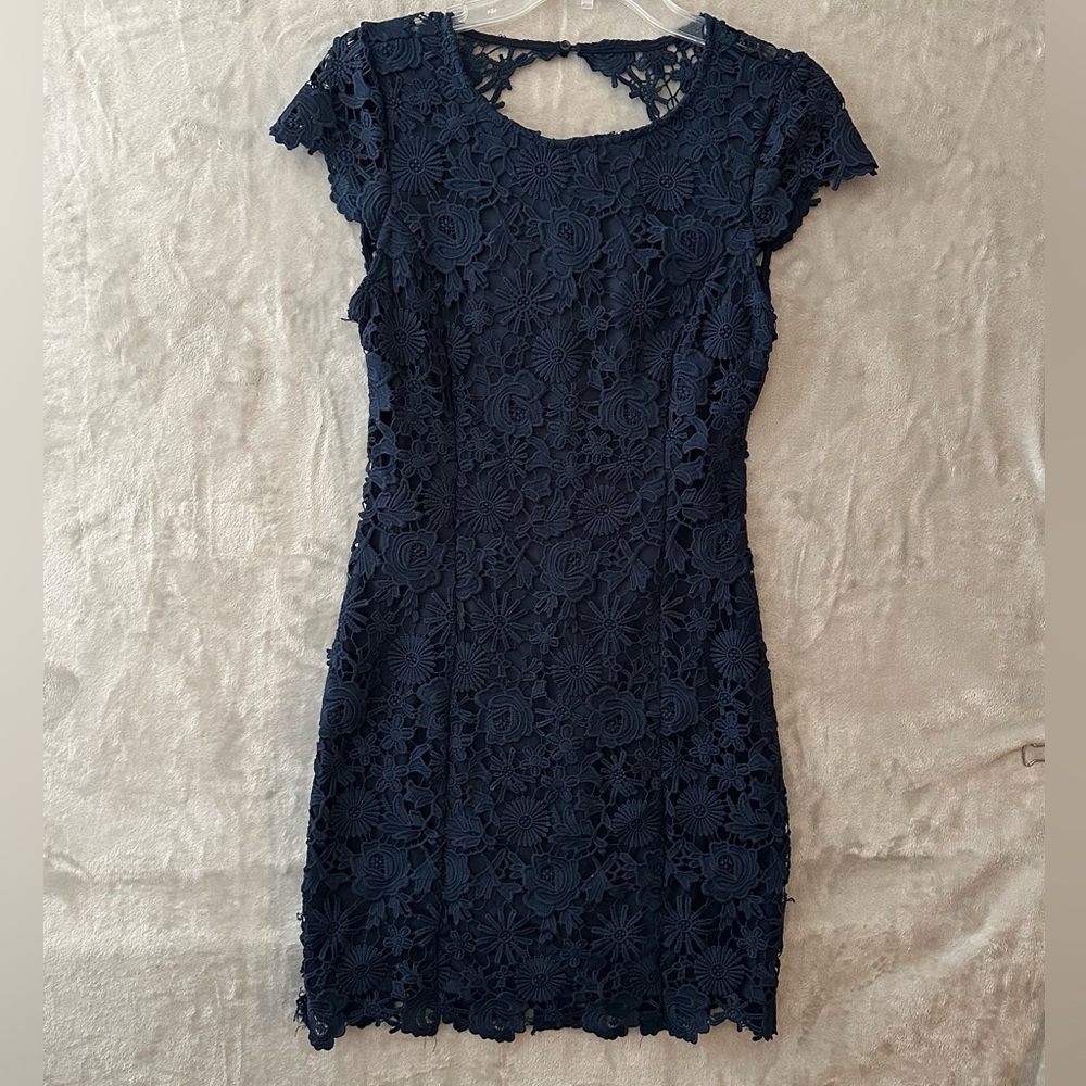 Lulu's‎ Midnight Blue Floral Lace Mini Dress Size Medium